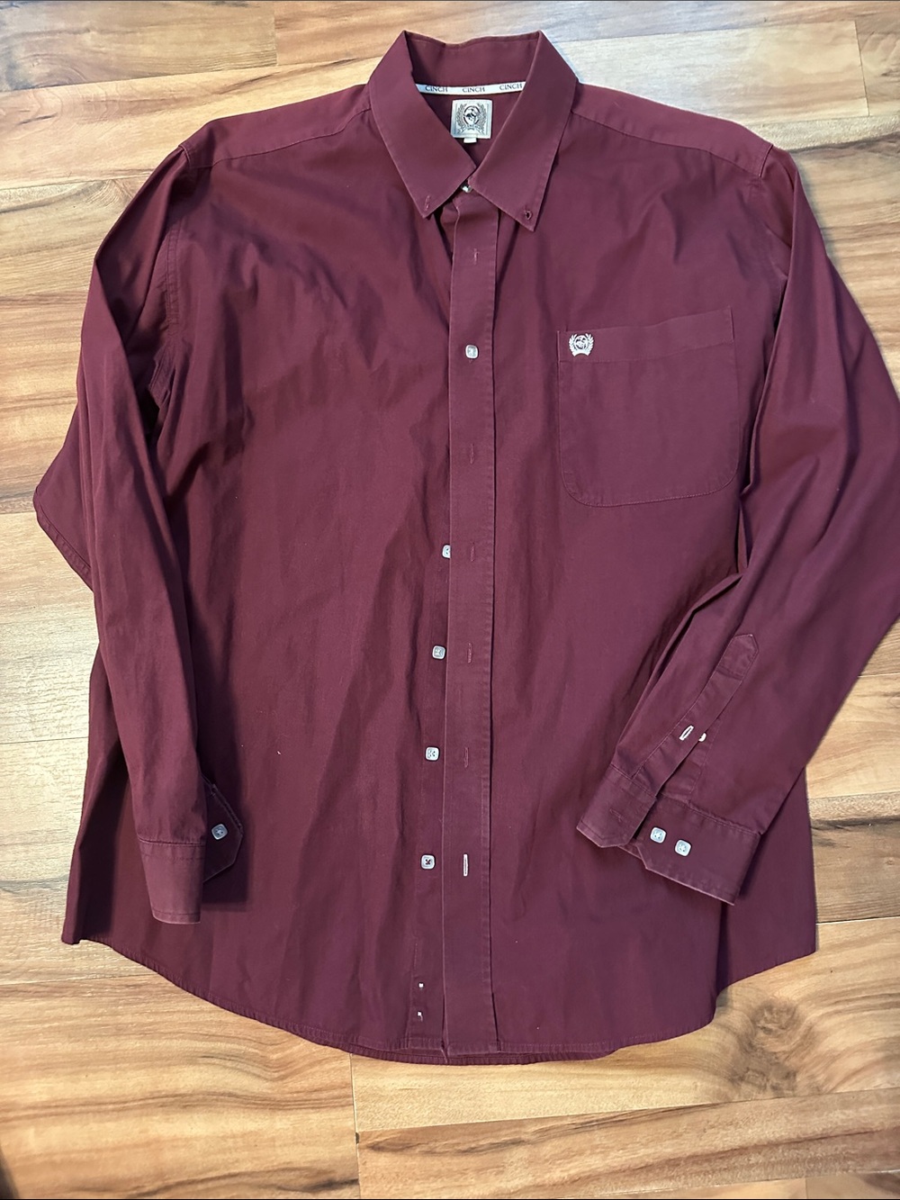 Cinch Men's Button-Up Shirt in Burgundy